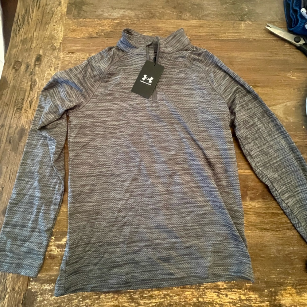 Under Armour Heathered Gray Long Sleeve Tee